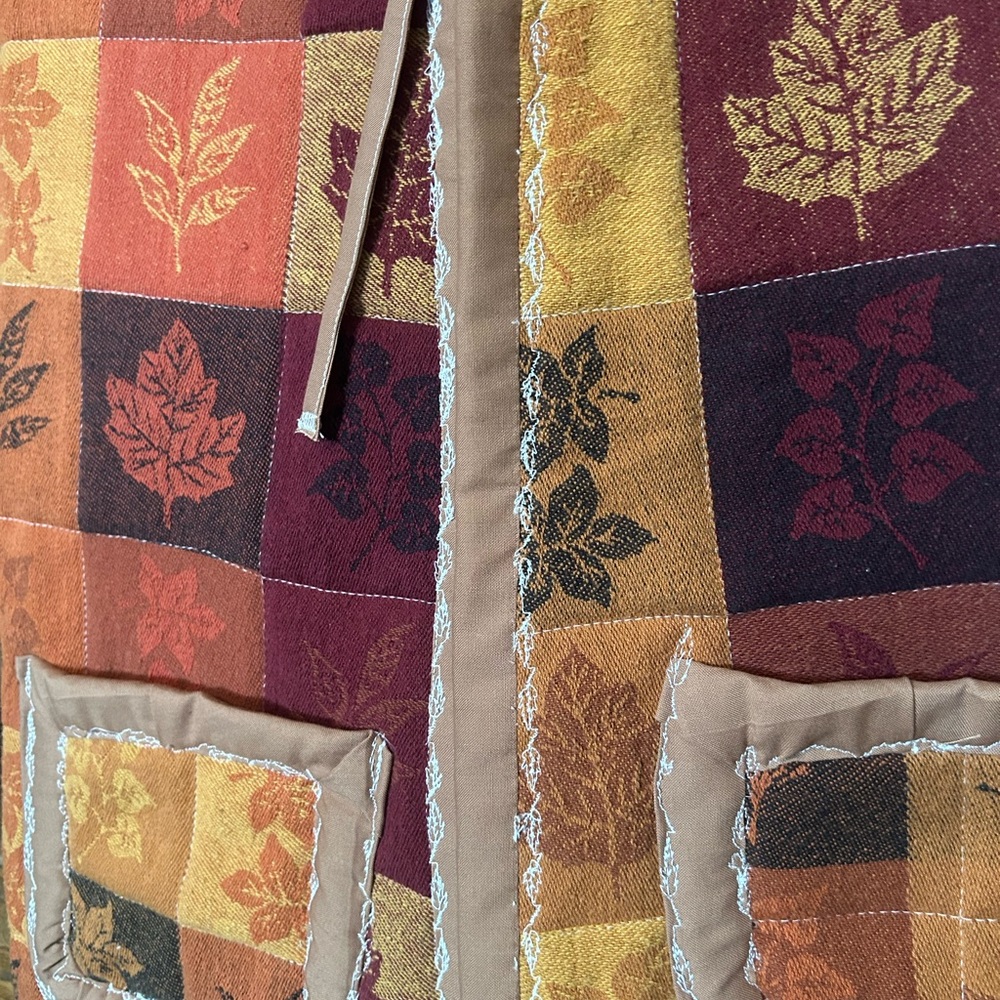 Vintage Patchwork Vest with Leaf Pattern - image 2